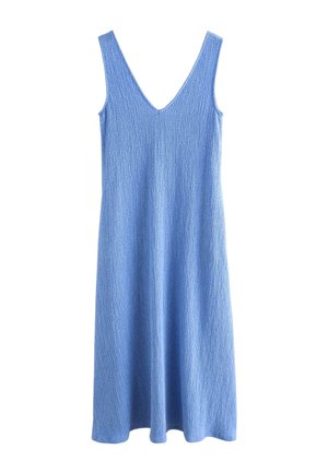 Robe midi sans manches bleu clair texturée avec un col en V, présentée sur un fond blanc.