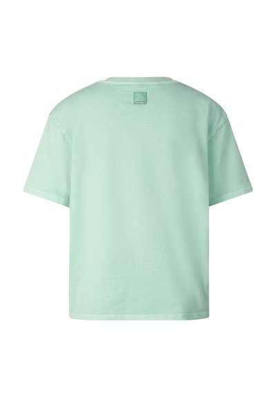 Mintgroen T-shirt met korte mouwen, gezien vanaf de achterkant, met een klein vierkant logo bij de halslijn.
