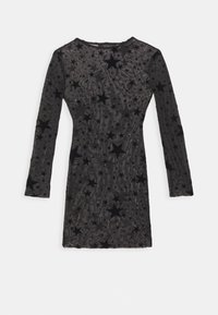 Černé šaty s dlouhými rukávy z průhledné látky, s texturovaným vzorem hvězd a vírů. Úzký střih, kulatý výstřih, délka ke kolenům.