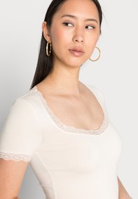 Anna Field T-shirt básica - sand