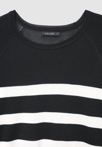 Schwarz-weiß gestreifter Strickpullover mit Rundhalsausschnitt. Verfügt über horizontale Streifen, eine weiche Textur und das sichtbare Etikett "CALLIOPE".