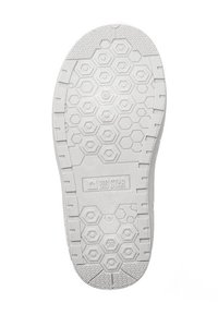 Suola di scarpa in gomma bianca con motivo esagonale e grip texturizzato. Presenta il logo "BIG STAR" e la taglia "28" impressi. Design piatto e arrotondato.