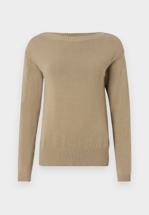 Beige strikkegenser med vid hals, lange ermer og ribbede mansjetter og nederkant. Jevn tekstur og jevn søm overalt.