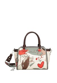 Bunte handtasche mit einer Kombination aus Creme, Grau und roten Akzenten. Verfügt über verspielten Text und Herzmotive, doppelte Griffe und einen abnehmbaren Schultergurt.