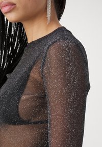 Noisy May NMSHIMMY - Langarmshirt - black/silver-coloured