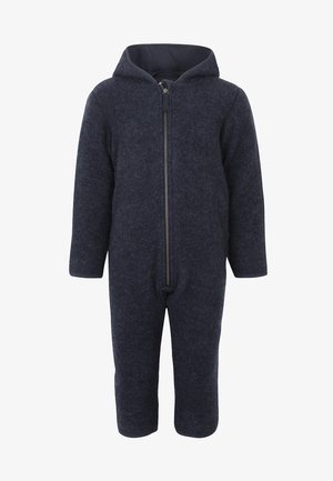 Tuta in pile blu navy con zip frontale completa, maniche lunghe, cappuccio e gambe affusolate, caratterizzata da una finitura morbida e testurizzata.