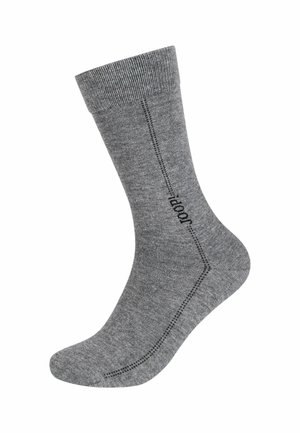 Grau gefütterte Socke aus einem strukturierten Stoff mit einem gerippten Bund und verstärktem Fersenbereich, versehen mit einem schwarzen Logo und kontrastierenden Nähdetails.