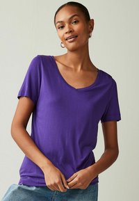 Next SLOUCH V NECK  - T-shirt basic - purple