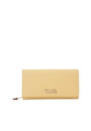 Portafoglio rettangolare giallo con cerniera e logo argento "T CLASSE" sulla patta frontale, isolato su sfondo bianco.