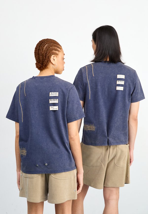 TAILOR UNISEX - Print T-shirt3