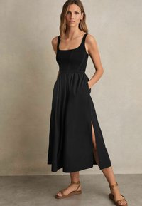 Reiss REGULAR FIT - KORI PERFORATED MIDI  - Vardagsklänning - navy