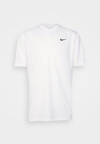 Bílá krátká polokošile s límečkem do stoje, na levé straně hrudi s černým logem Nike. Vyrobena z lehké, hladké tkaniny.