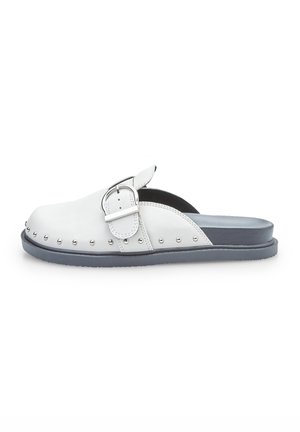 Papuci - bianco