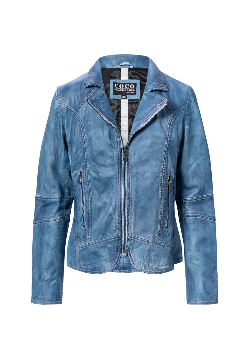 Blaue Lederjacke mit Reißverschluss, Reverskragen, zwei seitlichen Reißverschlusstaschen und sichtbaren Nähten an Ärmeln und Körper.