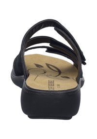 Sorte sandaler med flere stropper, en polstret sål og en glat bund. Designet fremhæver en formet fodseng for ekstra komfort.