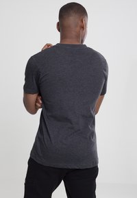 Urban Classics TEE - T-shirts - charcoal
