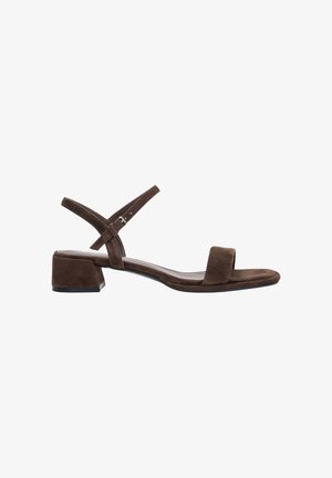 ESTRO, CZARNE SANDAŁY DAMSKIENA NISKIM OBCASIE ESTRO ER00119705 36 - Sandale - dark brown