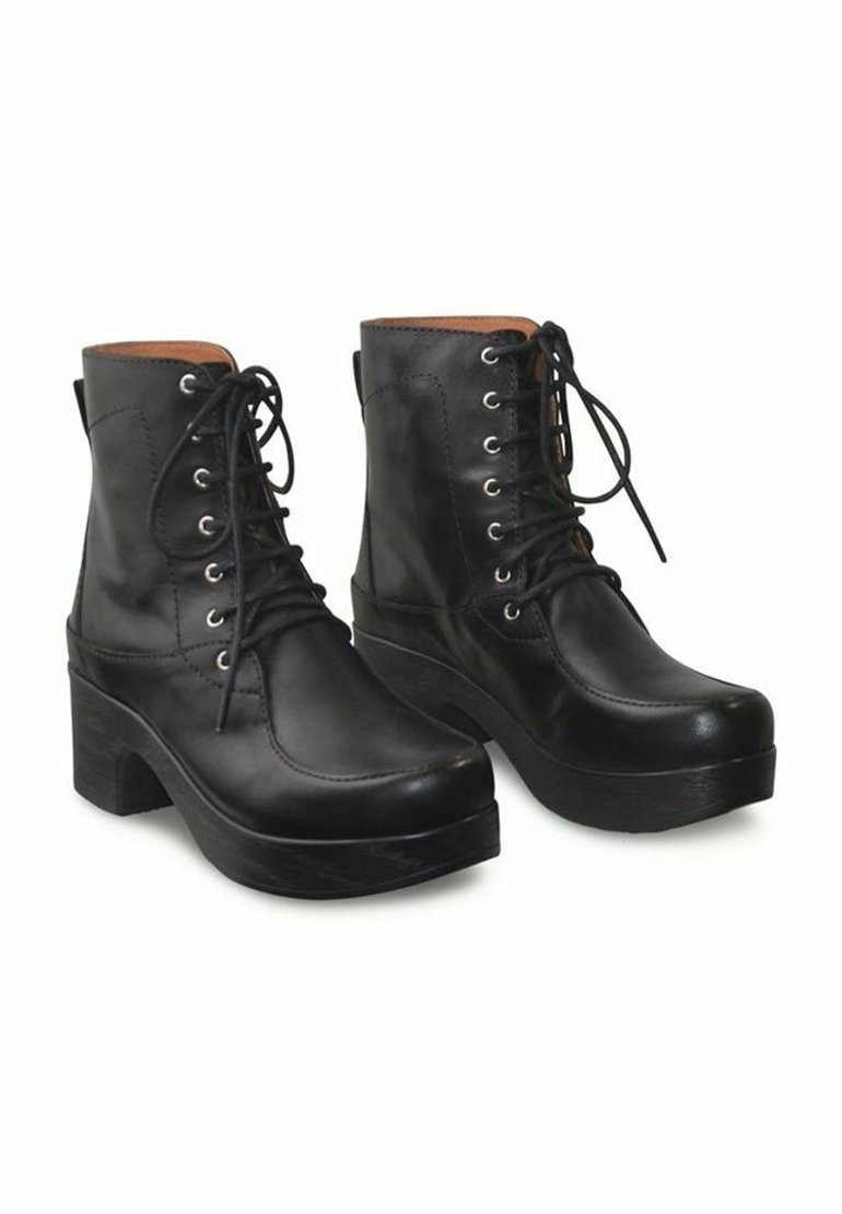 Calou Stockholm Calou Boots Calou Doris Boot In Brown