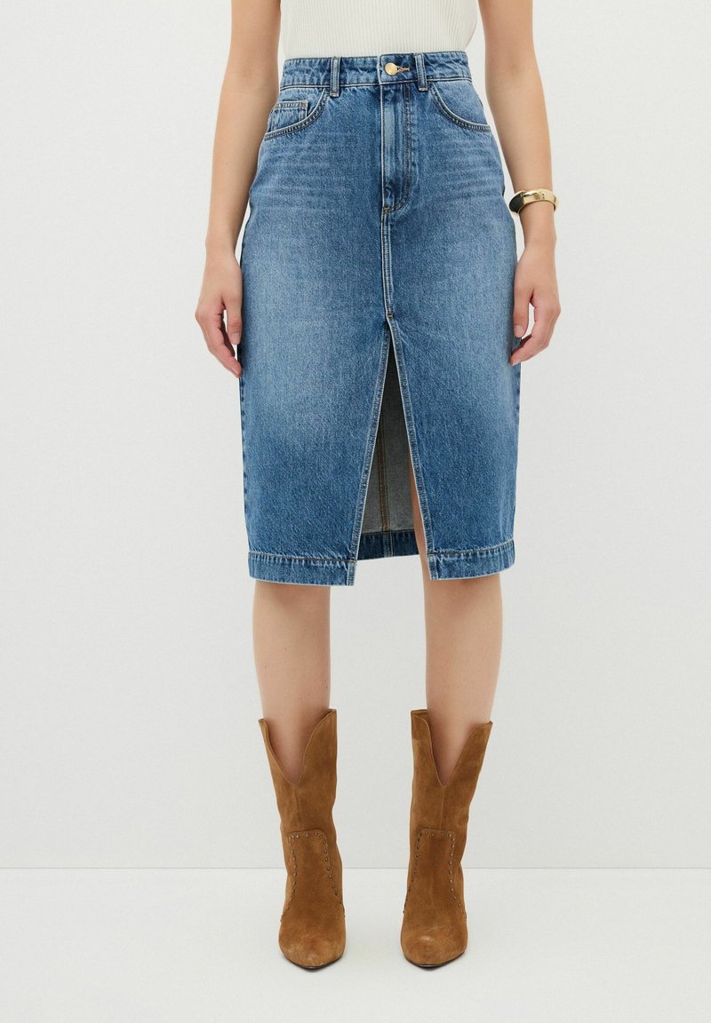 adL WITH FRONT SLIT - Falda vaquera - navy blue