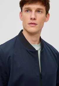 s.Oliver BLACK LABEL Bomberjacke - navy