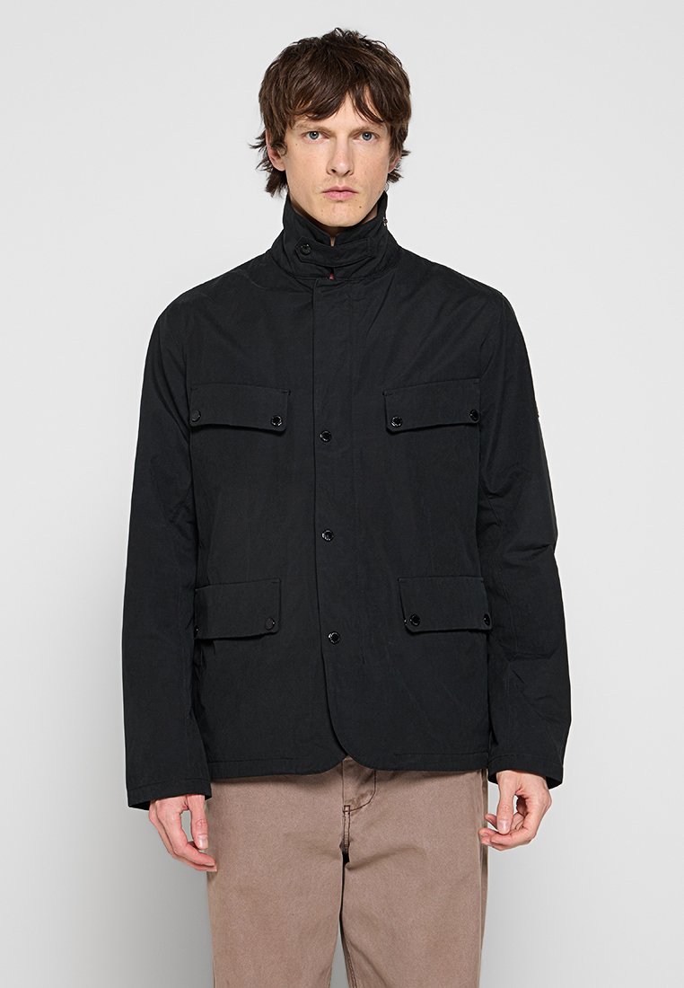 Barbour International Lichte jas zwart
