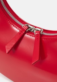 Osoi TONI MINI - Kabelka - box red