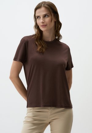 - T-shirt basic