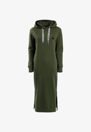 Olive green hoodie dress wykonany z miękkiego materiału, z kieszenią kangurzą z przodu, bocznymi rozcięciami oraz kontrastowymi sznurkami z detalem logo.