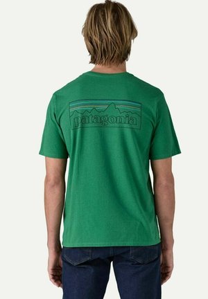Patagonia, P-6 LOGO RESPONSIBILI CASUAL - Camiseta estampada - groen