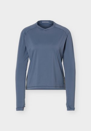 Modré športové tričko s dlhým rukávom a okrúhlym výstrihom, vyrobené z hladkej, ľahkej látky, zobrazené na jednoduchom bielom pozadí.