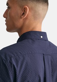 GANT Reg Poplin SS Shirt – Camicia Uomo In Popeline, Manica Corta, Colore White