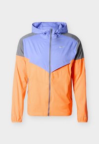 Unselected, total orange/white/royal pulse