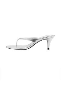 Mango Sandale s remenom u obliku slova T - silver-coloured