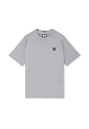 Világosszürke rövid ujjú, kerek nyakú póló, bal mellrészen kis fekete négyzet alakú logófolttal.