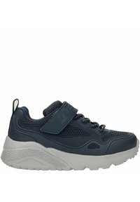 Sneaker in rete e sintetico di colore blu scuro con una fascia in Velcro, punta arrotondata, parte superiore texturizzata e una suola in gomma bianca con motivi scanalati.