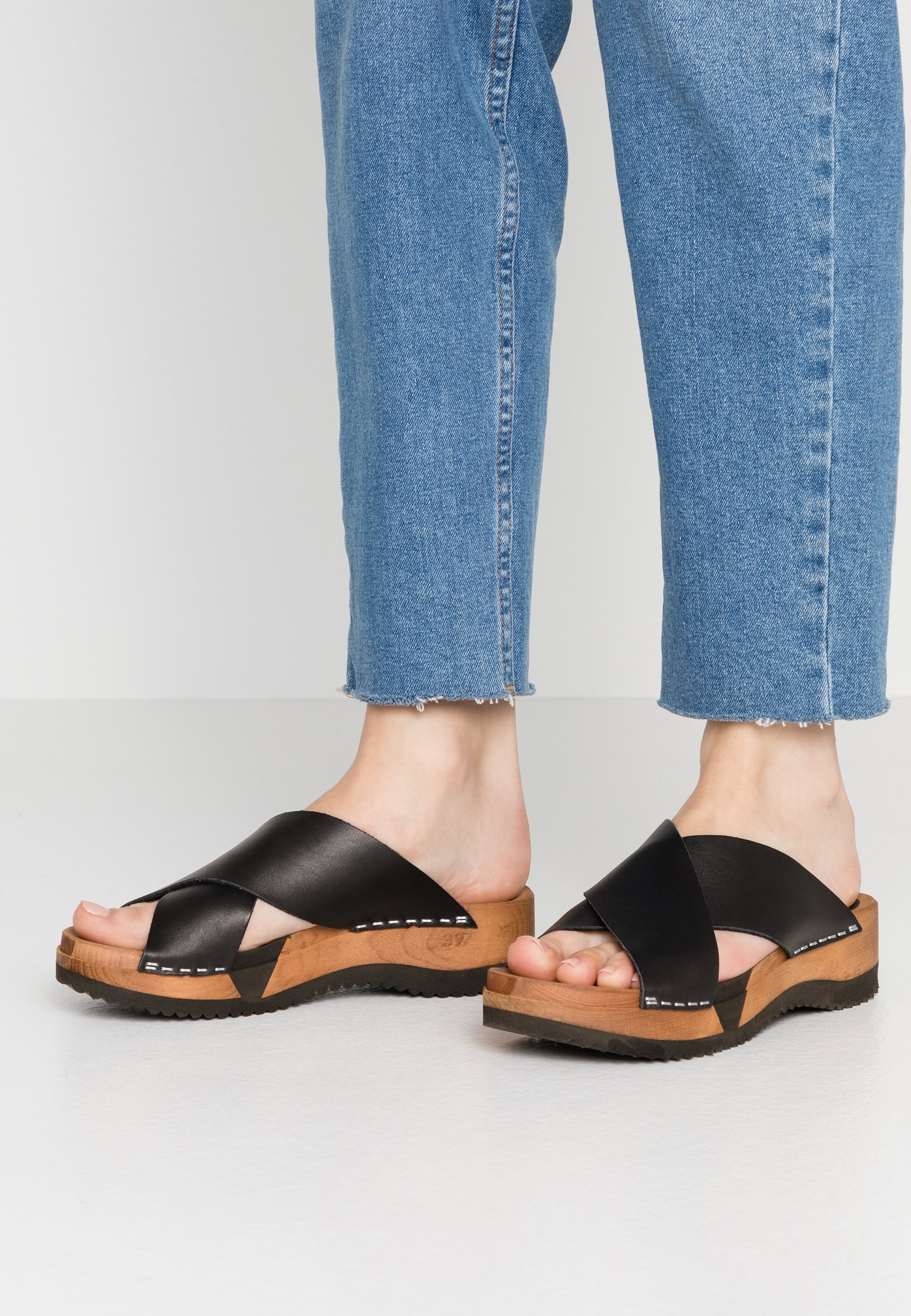 Sanita TIDA SPORT FLEX Tresko black Zalando.no Sanita TILKA SPORT FLEX Tresko navy Zalando.no