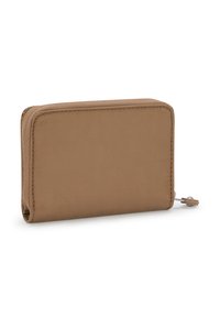 Hnědá látková peněženka obdélníkového tvaru, vybavená zipovým uzávěrem a hladkým povrchem, s minimálním kovovým doplňkem a kontrastním prošíváním.