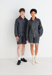 Thumbnail Image 2