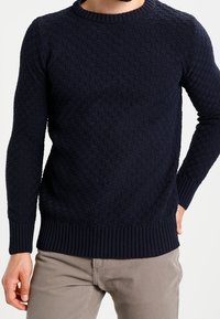 Kronstadt Stickad tröja - dark blue