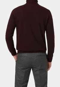 Oscar Jacobson SALIM ROLLNECK - Strickpullover - cherry red