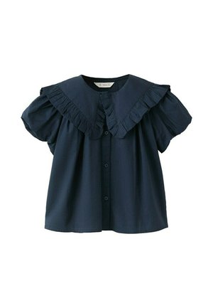 Blouse bleu marine à manches courtes avec grand col à volants et devant boutonné.