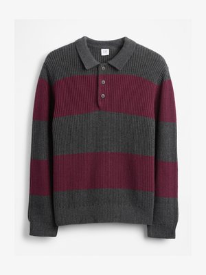 Pelēks džemperis ar bordo horizontālām svītrām, ar apkaklīti un trīs pogu aizdari. Ribota tekstūra un aproces.