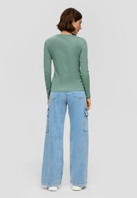 s.Oliver Longsleeve - helles petrol