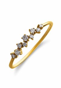 Gouden ring met vijf ronde, heldere edelstenen in een zetting met klauwen, variërend in grootte, met een gladde, delicate band.