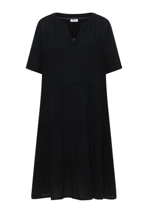 Robe noire mi-longue à manches courtes avec un décolleté en V et une jupe à volants, en tissu léger, présentée sur fond blanc.