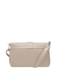 Borsa a tracolla in pelle beige con texture liscia, pattina pieghevole, chiusura magnetica e tracolla staccabile. Forma rettangolare compatta.