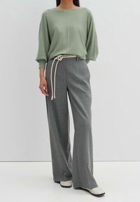 someday. Stickad tröja - green