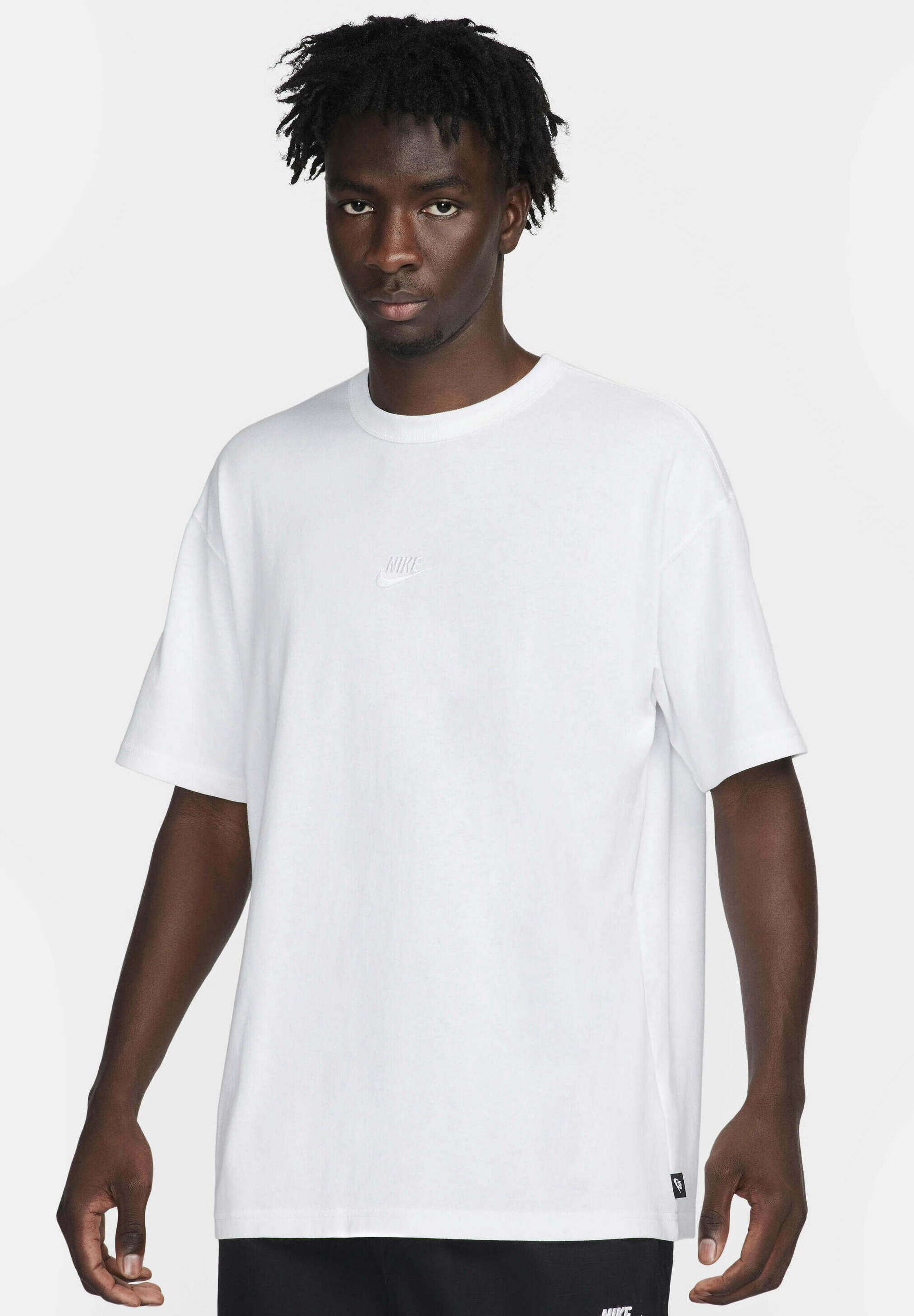 plain white nike t shirt