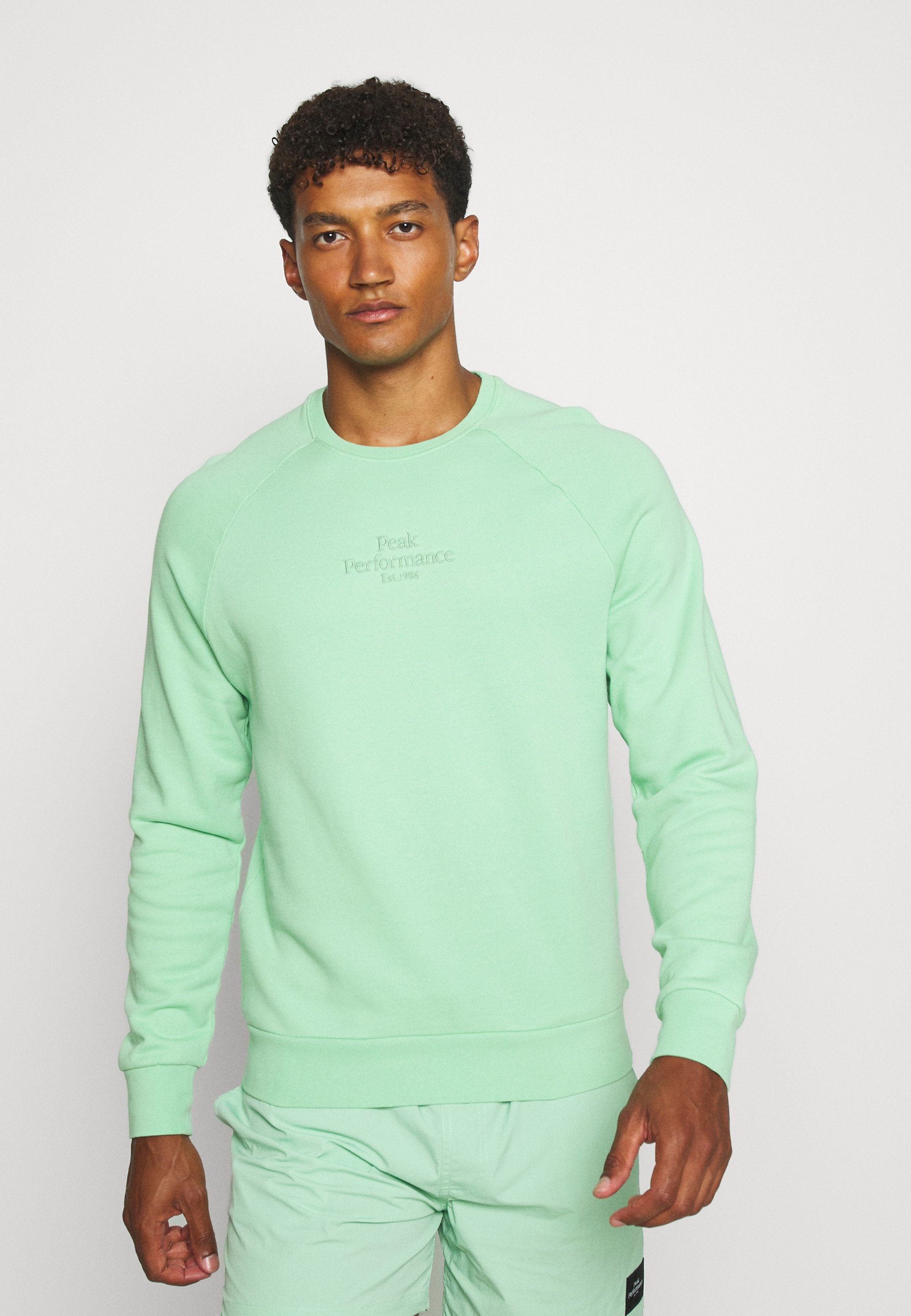 peak performance sweatshirt