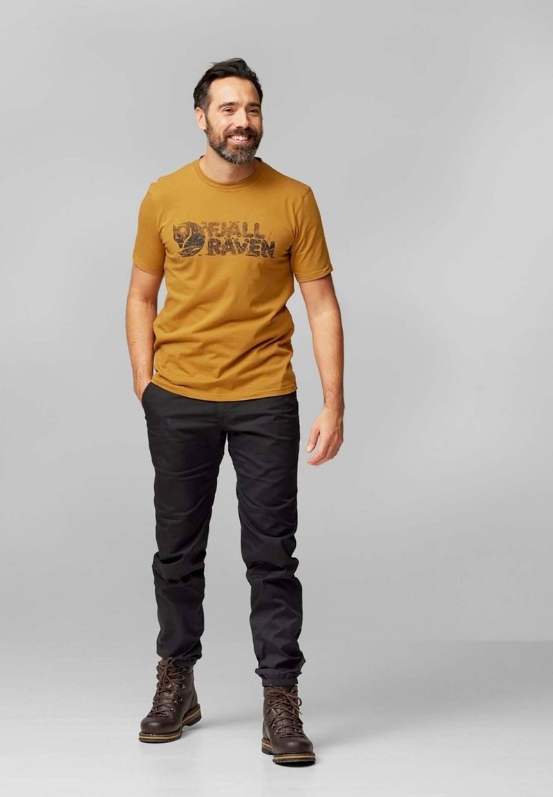 Fjällräven LOGO - Triko s potiskem - acorn